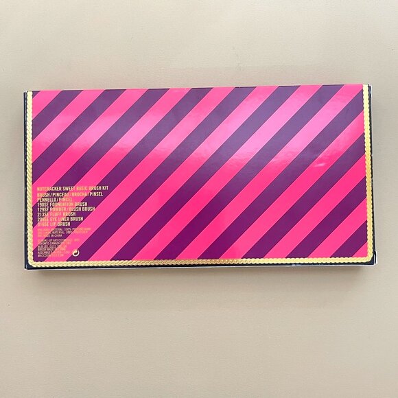 New MAC Makeup Brush Kit Set Nutcracker Sweet Pink 5 Brushes with Case Box NWT - Picture 4 of 5